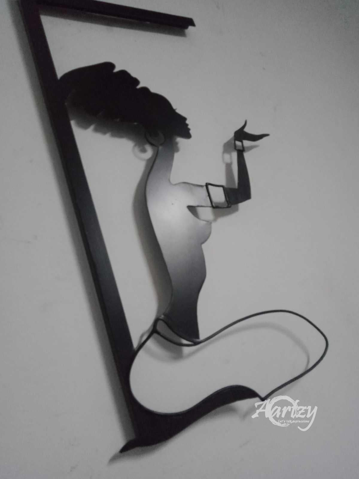 Elegance in Silhouette